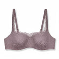 Bramanta Triumph Body Make-Up Illusion Lace balconette-bh in taupe met verfijnd kant en verstelbare schouderbandjes.